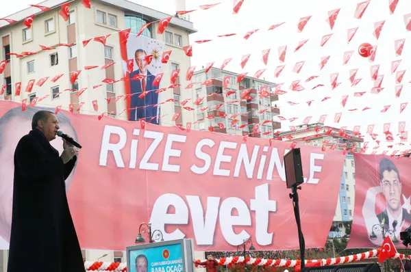 baskan-recep-tayyip-erdogandan-karadeniz-cikarmasi-secime-kadar-50-ili-ziyaret-edecek-1707799786505.jpg Başkan Recep Tayyip Erdoğan'dan Karadeniz çıkarması! Seçime kadar 50 ili ziyaret edecek - 1