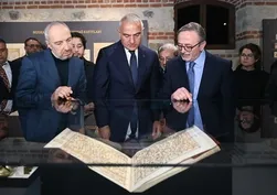 Kabe’de imzası olan Türk hattattan milletine paha biçilmez armağan