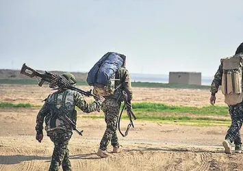 Namluyu gören PYD/YPG’li kaçtı