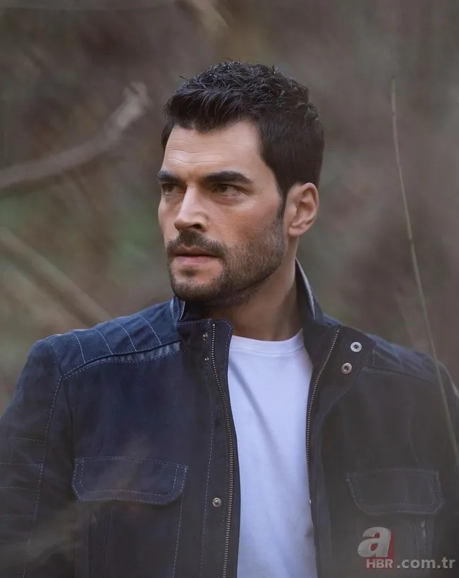 Yakışıklı oyuncu Akın Akınözü'nün annesi bakın kimmiş! Gören ablası sandı! Meğer ünlü oyuncu... 4