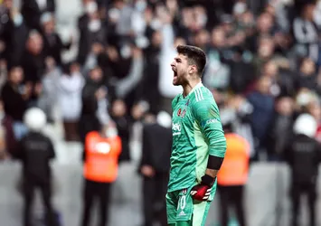 Beşiktaş'ın genç kalecisi Ersin Destanoğlu için flaş teklif