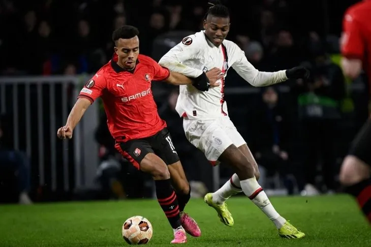 Galatasaray’da transfer krizi! İmza beklenirken iptal mi oluyor?