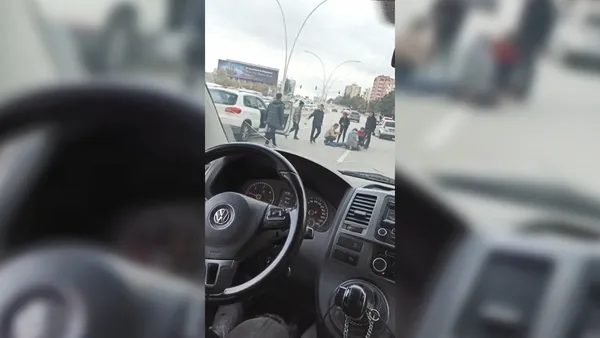 ozge-ulusoyun-aci-gunu-babasi-trafik-kazasinda-hayatini-kaybetti-1670190488126.jpg Özge Ulusoy'un acı günü: Babası trafik kazasında hayatını kaybetti - 3