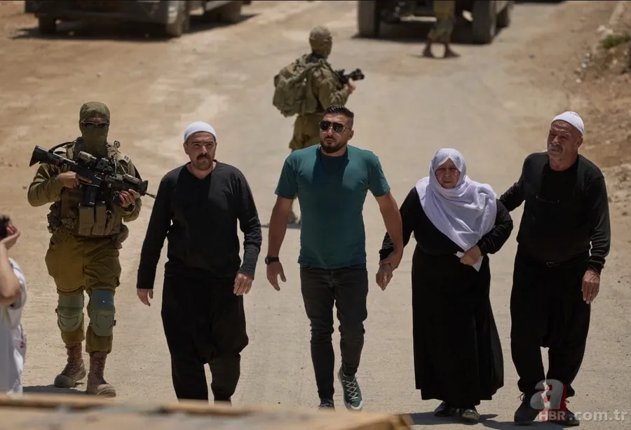 Gece helikopterleri, gizli para, milis ağları: İsrail'in Suriye'yi ateşe verme planı ortaya çıktı! 9