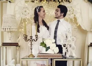 Miray Akay ve Atilla Doğukan Türkyılmaz nişanlandı