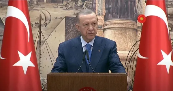 afetle-mucadele-icin-turkiye-ulusal-risk-kalkani-modeli-baskan-recep-tayyip-erdogan-duyurdu-yatay-mimariden-ta-1677844919909.jpeg Afetle mücadele için Türkiye Ulusal Risk Kalkanı modeli! Başkan Recep Tayyip Erdoğan duyurdu: Yatay mimariden taviz vermeyeceğiz - 1