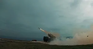 Atmaca füzesi hedefini başarıyla vurdu