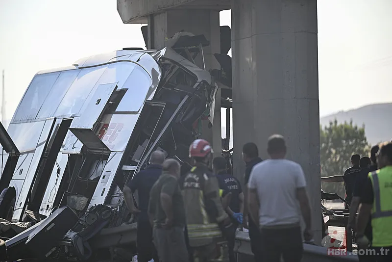 Ankara'da katliam gibi kaza! Yolcu otobüsü köprünün ayağına saplandı | Kahreden detay ortaya çıktı 7