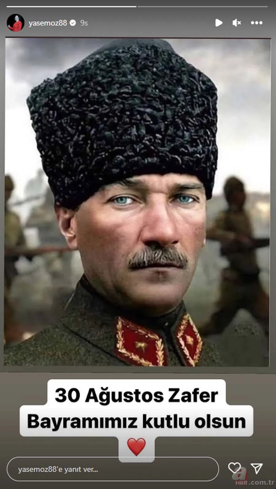 Sanat dünyasının 30 Ağustos Zafer Bayramı coşkusu! Paylaşımlar peş peşe geldi! “Hep var olsun Türkiye’m” 10