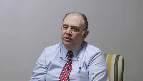 Koronavirüs Bilim Kurulu Üyesi Prof. Dr. Kara’dan eris varyantı ile ilgili açıklama: Virüs artık solunum yolu...