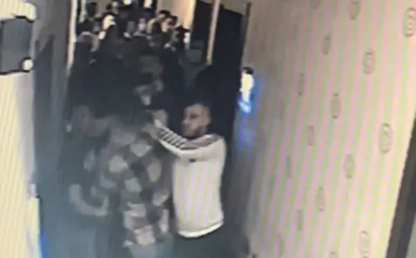 edhonun-ekibine-saldirdigi-iddia-edilen-8-sanigin-yargilanmasina-baslandi-1631877090595.jpg EDHO'nun ekibine saldırdığı iddia edilen 8 sanığın yargılanmasına başlandı