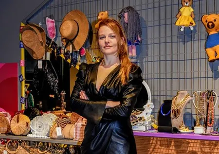 Eşkıya Dünyaya Hükümdar Olmaz'ın yeni yıldızı Naz Elmas'ın Oktay Kaynarca ile olan pozu olay oldu