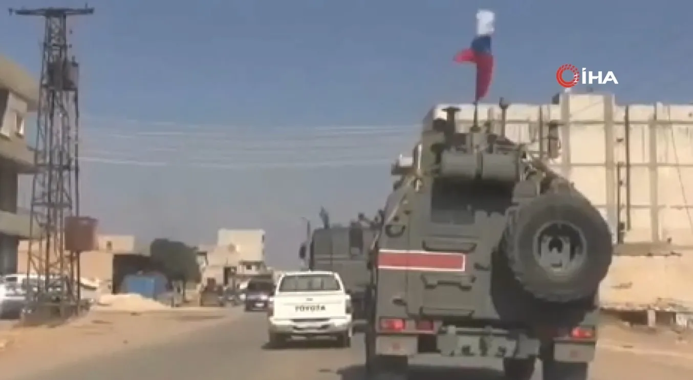 Suriye'de devriye gezen Rus polisinin görüntüleri yayınlandı