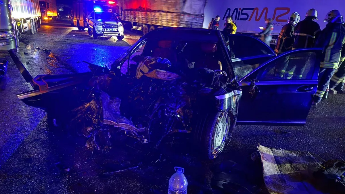 Burdur’da zincirleme felaket! Tünelde can pazarı: 2 ölü 7 yaralı