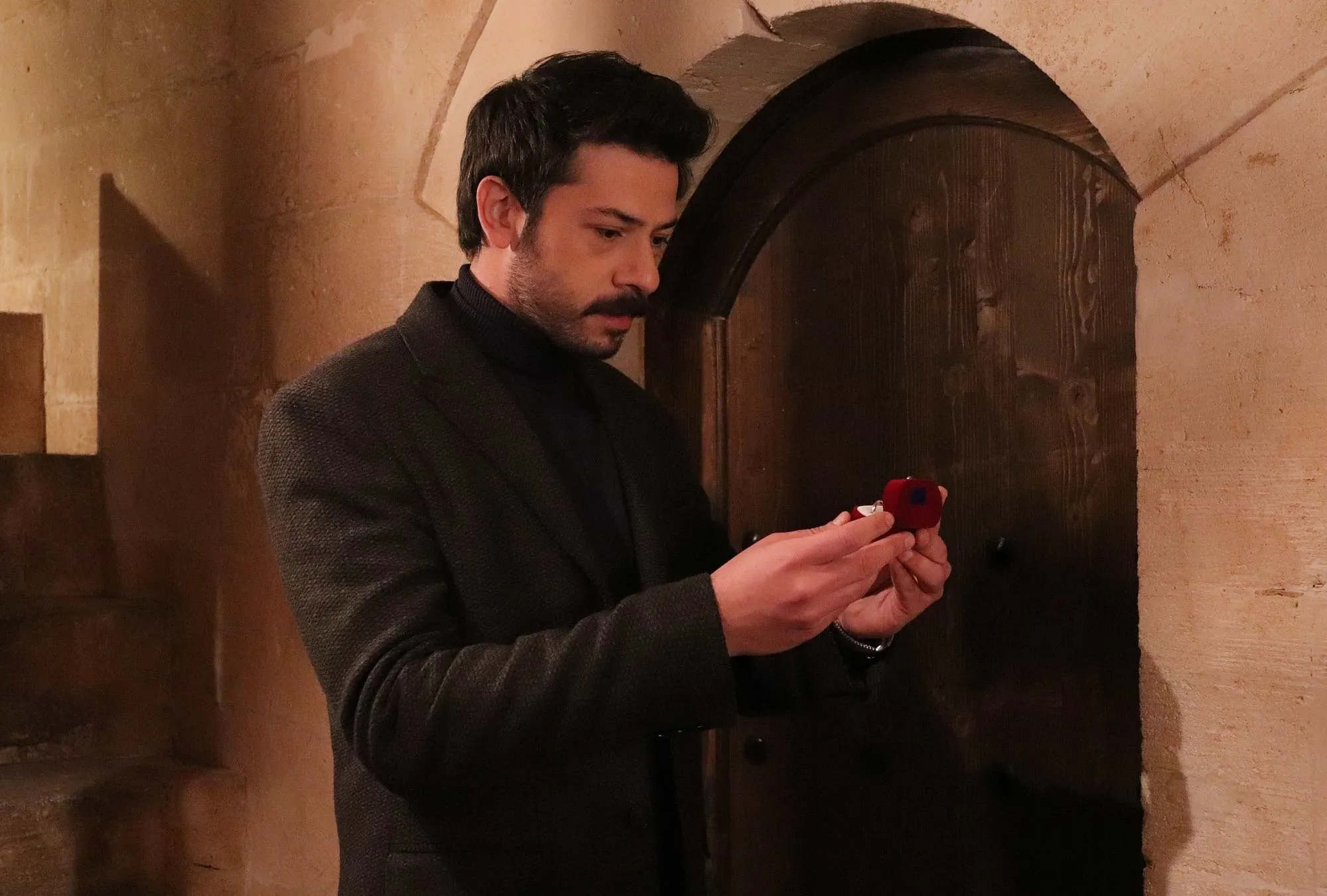 hercai nin azat i tansu tasanlar herkesi sasirtti