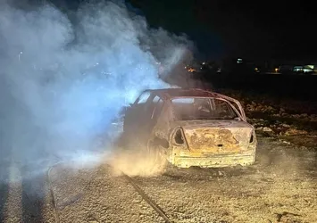 Uşak'ta feci olay! Yanan otomobilde can verdi
