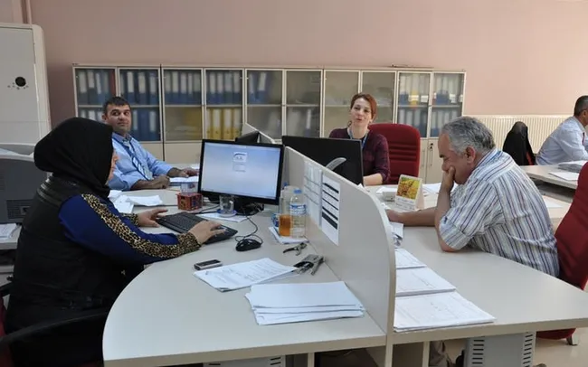 İstanbul Valisi Ali Yerlikaya’dan mesai saati açıklaması! İstanbul’da mesai saatleri değişti mi?