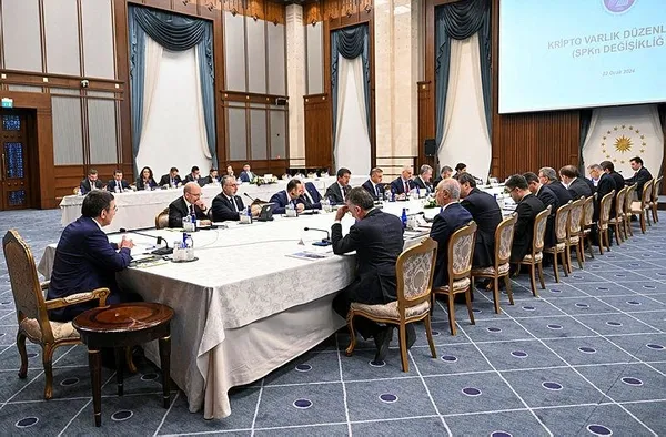 ekk-sonrasi-aciklama-geldi-yapisal-reformlar-hayata-gecirilecek-1705923062870.jpeg EKK sonrası açıklama geldi: Yapısal reformlar hayata geçirilecek - 1