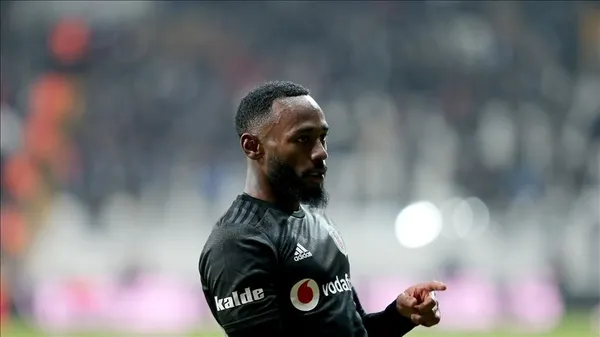 besiktas-fenerbahce-maci-oncesi-sakatlik-soku-yildiz-oyuncu-milli-takim-donusu-sakatlandi-1664467009052.jpg Beşiktaş-Fenerbahçe maçı öncesi sakatlık şoku! Yıldız oyuncu milli takım dönüşü sakatlandı... - 1