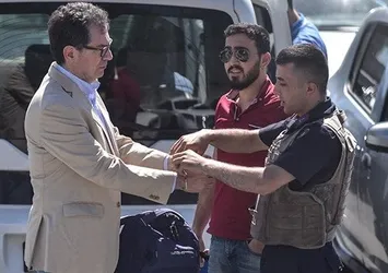 Kadri Gürsel'e kelepçe takıldı yalanıyla yaygara koparmışlardı! Gerçek ortaya çıktı!