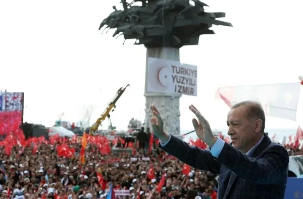 Sabah Gazetesi Yazarı Okan Müderrisoğlu kaleme aldı: Erdoğan siyaset okulu | Yerel seçimler için 81 il tam saha seferberlik…