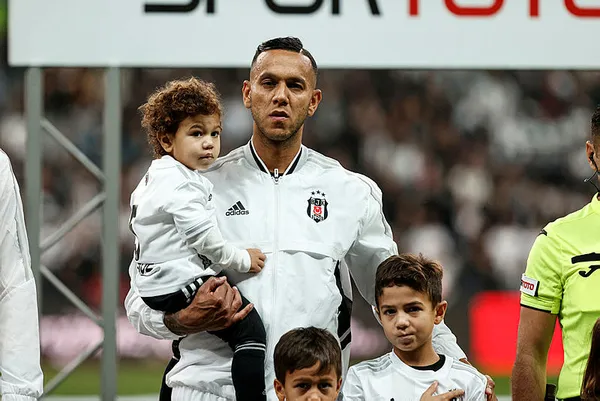 Josef De Souza Süper Lig’e dönüyor! Çok sayıda takımdan teklif var...