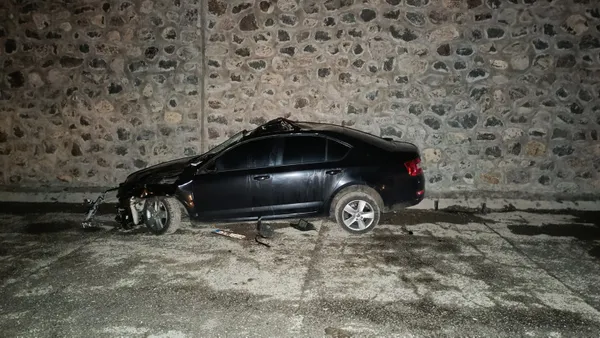 bingolde-feci-kaza-yola-cikan-ata-otomobil-carpti-olu-ve-yaralilar-var-1714879525187.jpg Bingöl'de feci kaza! Yola çıkan ata otomobil çarptı | Ölü ve yaralılar var - 3