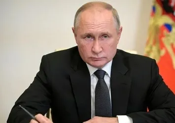 Putin'den 'Babalar Günü' kararnamesi