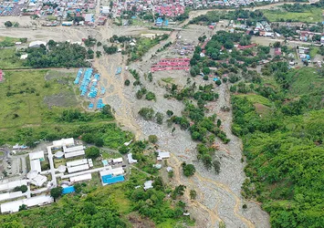 Endonezya’da sel felaketi: En az 92 ölü, 160 yaralı