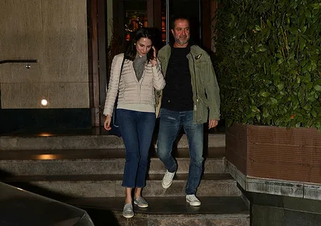 Serdar Bilgili ve Ece Yosmaoğlu bir yıllık ilişkisine nokta koydu