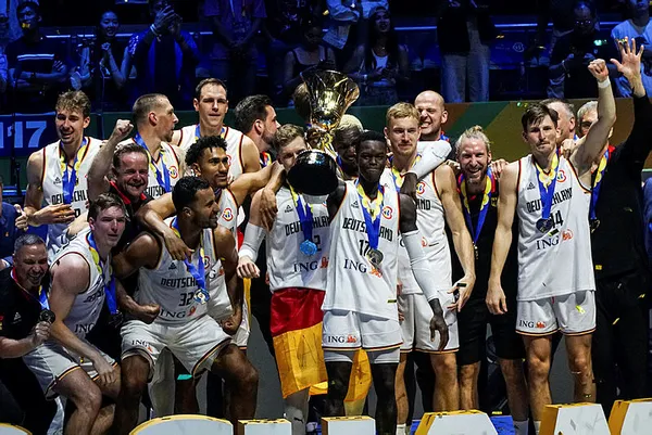 Almanya Dünya Kupası Şampiyonu! Almanya 83-77 Sırbistan MAÇ SONUCU