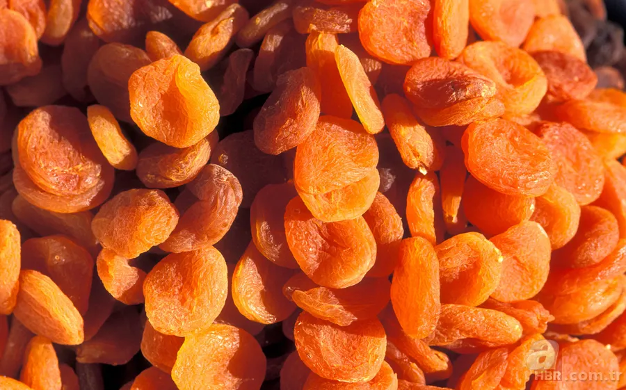 Aç karnına kayısı yemenin 10 faydası! Sabahları 2 tane tüketin, bu hastalıktan kurtulun! 4