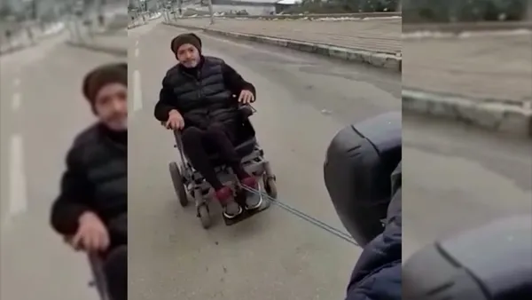 bursada-yurek-isitan-olay-motokurye-engelli-vatandasin-imdadina-yetisti-1643268339779.jpg Bursa’da yürek ısıtan olay! Motokurye engelli vatandaşın imdadına yetişti - 1