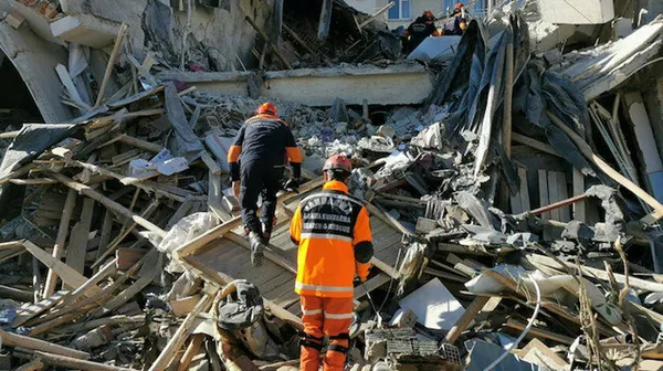 Elazığ'daki depremzedeler yeni yıla evlerinde girecek - 9