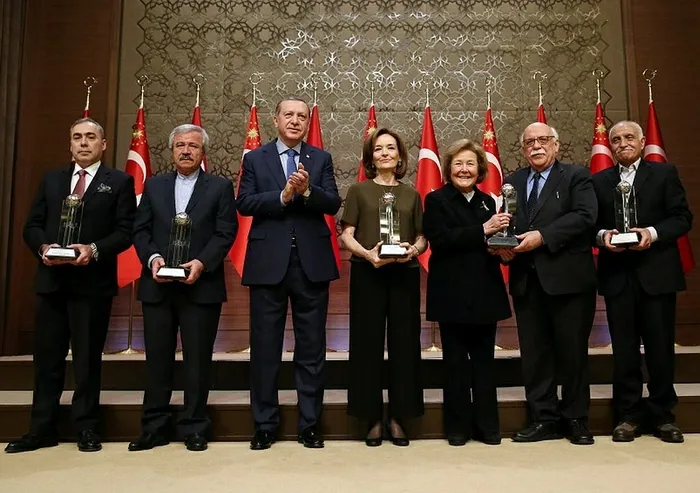 Erdoğan: Bu gençleri bir kenara atamazsınız - 1