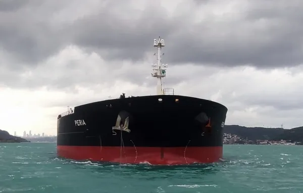 Son dakika | İstanbul Boğazı çift taraflı gemi trafiğine kapatıldı