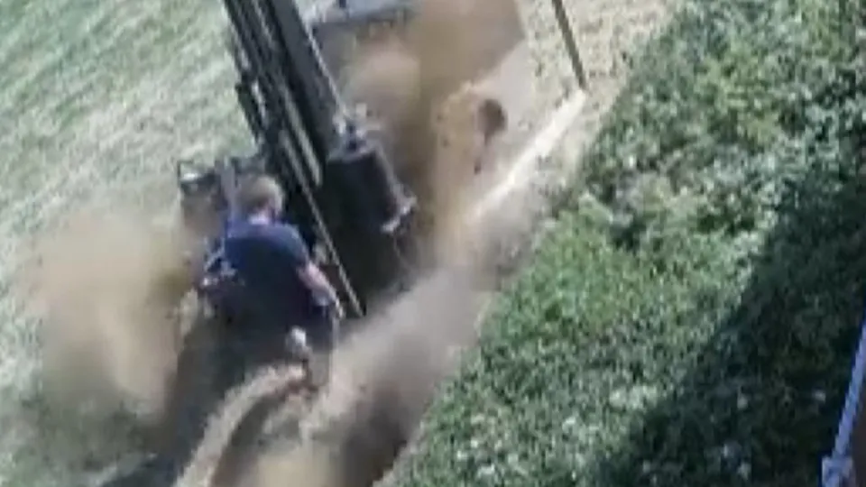 Gaz borusu patladı! Hayatının şokunu yaşadı... Böyle havaya uçtu