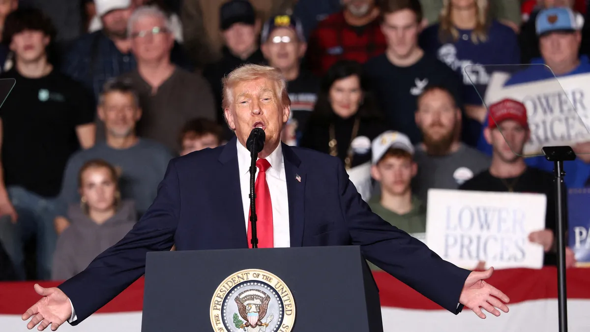 ABD Başkanı Trump'tan seçim güvenliği için yeni kimlik talebi