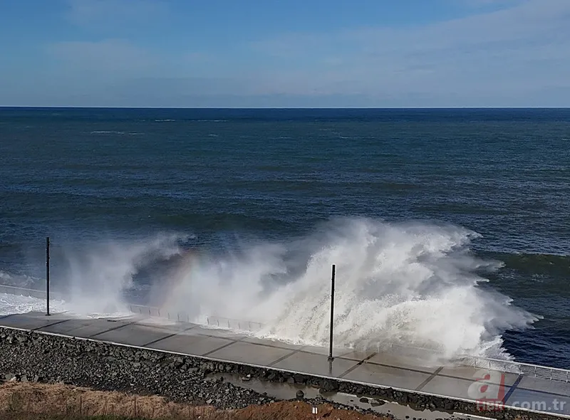 Meteoroloji uyardı: 90 km fırtına, sel, çatı uçması ve ağaç devrilmesi riski! 9 il sarı kodda 1