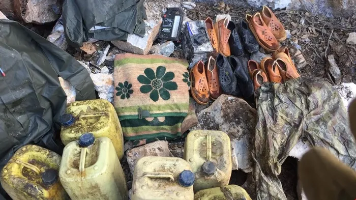 Hakkari'deki terör operasyonunda çok sayıda mühimmat ele geçirildi - 1