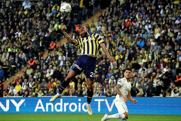 Fenerbahçe - Giresunspor: 1-2 MAÇ SONUCU