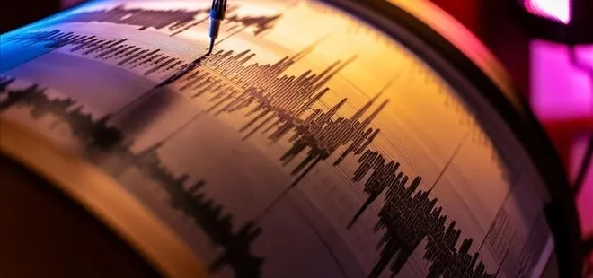 Pakistan’da 5 büyüklüğünde deprem