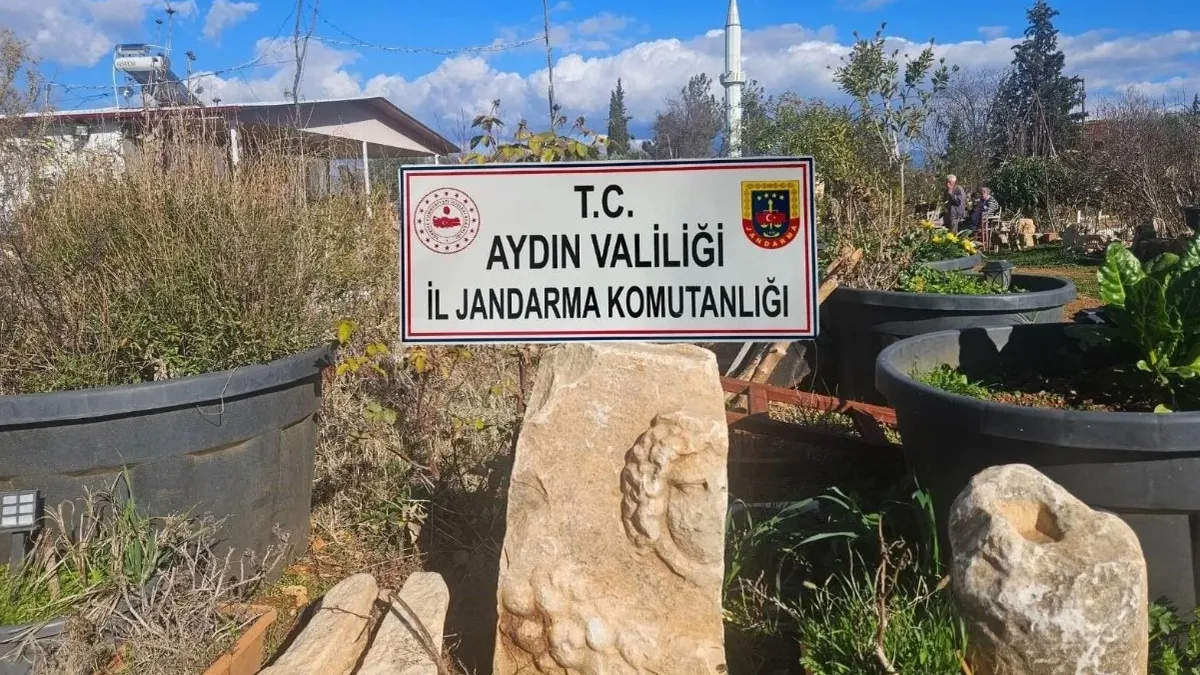 Roma dönemine ait çok sayıda eser ve obje ele geçirildi