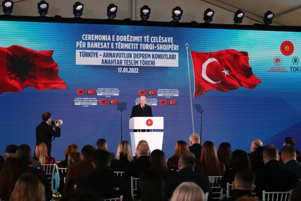 Başkan Erdoğan Arnavut Panorama gazetesi için makale kaleme aldı: Balkanların ayrılmaz parçasıyız - 8
