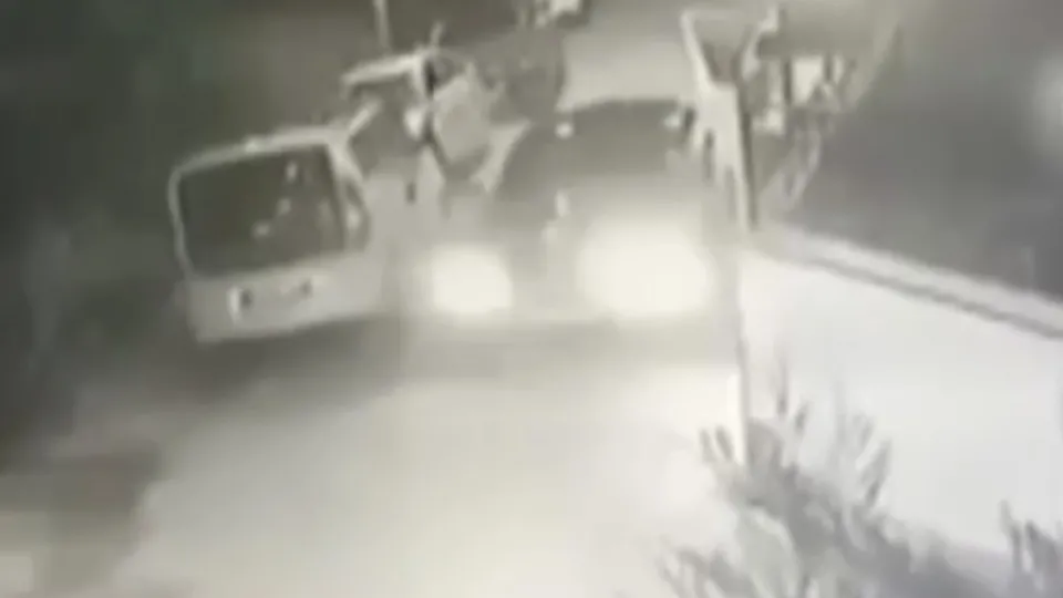 Büyükçekmece’de oturduğu sitenin önünde kabusu yaşadı! "Sık kafasına, sık"