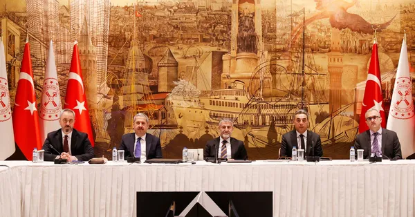 Son dakika: Enflasyona karşı seferberlik! Hazine ve Maliye Bakanı Nureddin Nebati'den 30 sektör temsilcisiyle zirve - 4