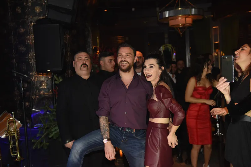 Sinan Akçıl ve Burcu Kıratlı'dan müjdeli haber! Bugün evleniyorlar