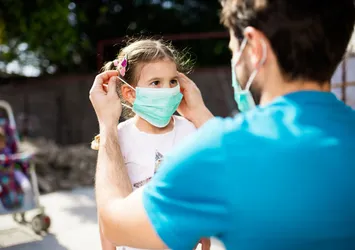 Hastanelere başvuru 2 kat arttı! Enfeksiyon uzmanı teşhisi koydu: Virüs potpurisi yaşıyoruz | Almamız gereken tedbirler neler?