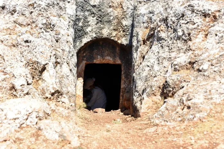 Kahramanmaraş’ta tarihi aydınlatan olay! 1800 yıllık mezarlar gün yüzüne çıkarılıyor