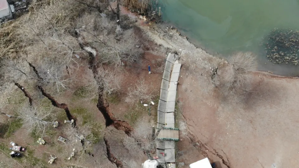 Gölün su seviyesi yükseldi! Tabiat parkı 2 metre kaydı